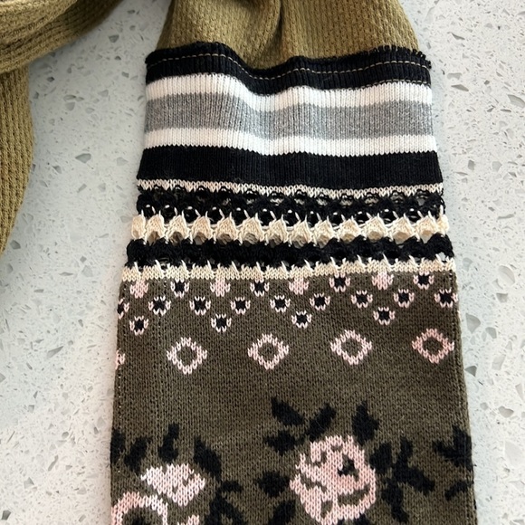 NWT Free People - We The Free - Mikah Layering Cuff Shirt Army Combo Med. - Picture 6 of 6